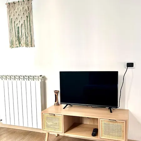 New San Lazzaro House 2 Boho Style -piazza Pontida Appartement