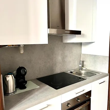 New San Lazzaro House 2 Boho Style -piazza Pontida Appartement *