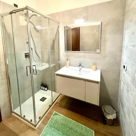 New San Lazzaro House 2 Boho Style -piazza Pontida Appartement Bergamo
